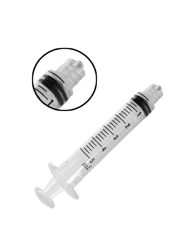 Seringa Descartável 05 mL com Agulha 